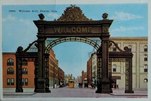 Welcome_Arch_17th_St_web4